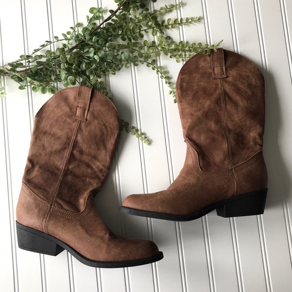 Rampage Shoes - Never worn Rampage cowboy boots tan brown